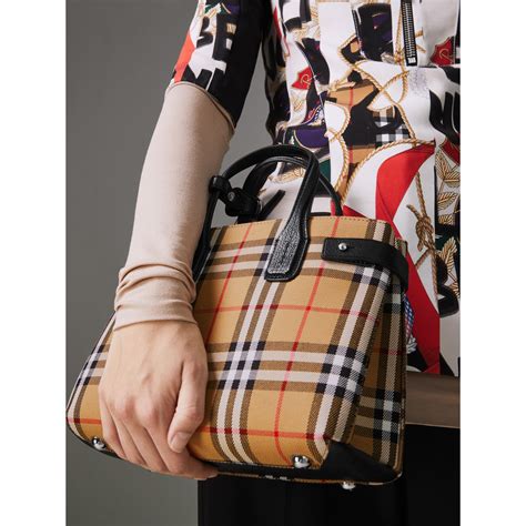 burberry banner-taschen|Burberry Pre.